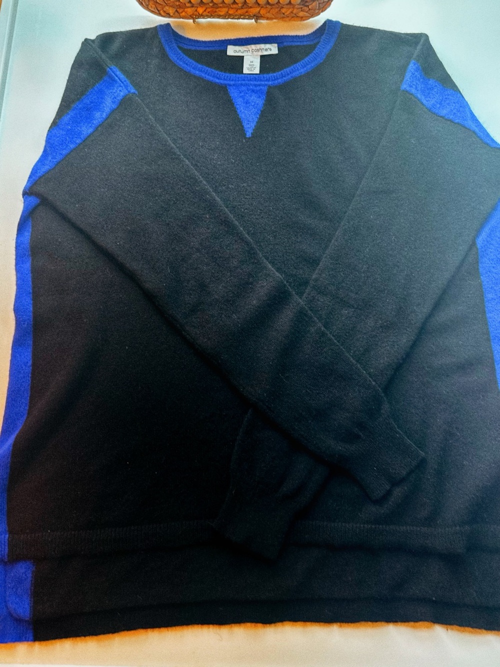 π€π Autumn Cashmere Black & Cobalt Blue 100% Cashmere Sweater - Picture 6 of 10